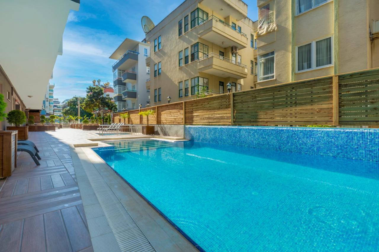 Royalisa City Apart Hotel Alanya Esterno foto