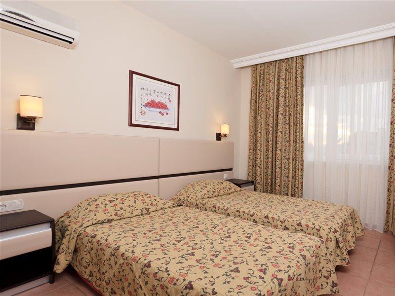 Royalisa City Apart Hotel Alanya Esterno foto