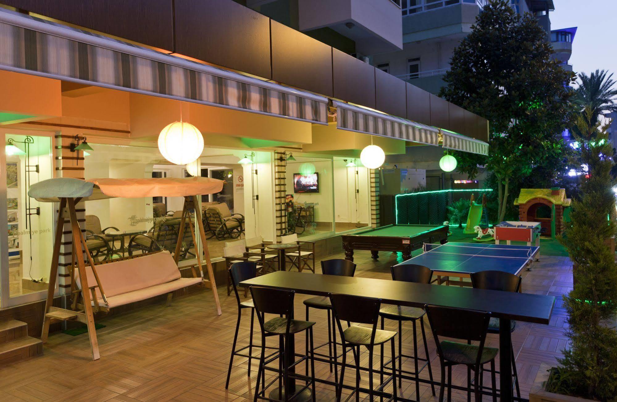 Royalisa City Apart Hotel Alanya Esterno foto